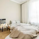 Domillion New Duplex 12ppl Balconies Free Park N2a