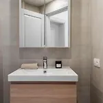 Domillion New Duplex 12ppl Balconies Free Park N2a *
