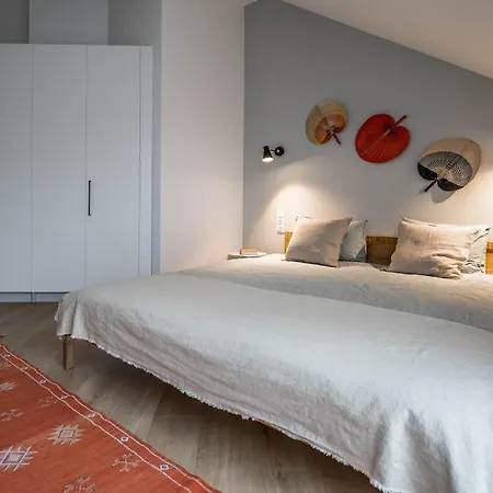 Domillion New Duplex 12ppl Balconies Free Park N2a *