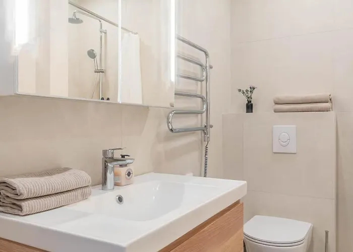 Domillion New Duplex 12ppl Balconies Free Park N2a *