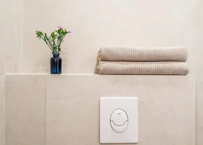 Domillion New Duplex 12ppl Balconies Free Park N2a