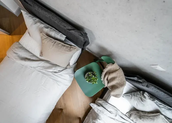 Domillion New Duplex 12ppl Balconies Free Park N2a *