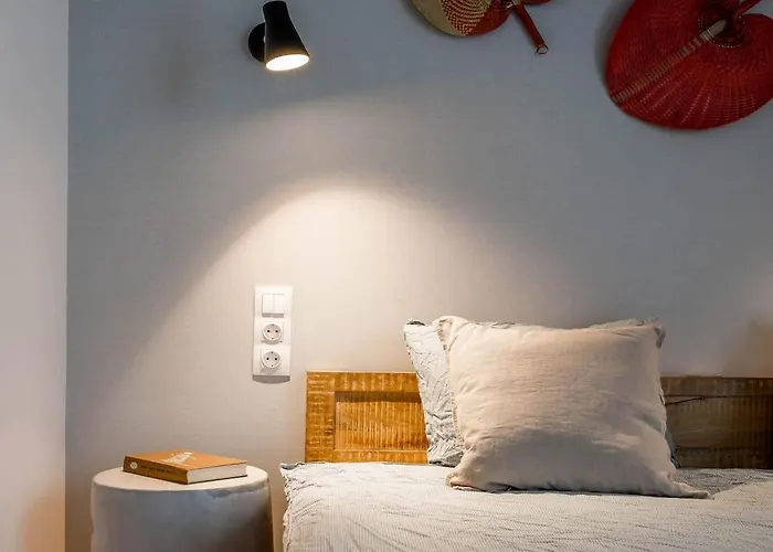 Butas Domillion New Duplex 12ppl Balconies Free Park N2a *