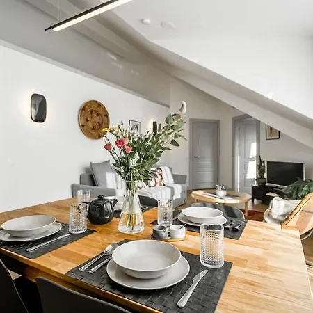 Domillion New Duplex 12ppl Balconies Free Park N2a