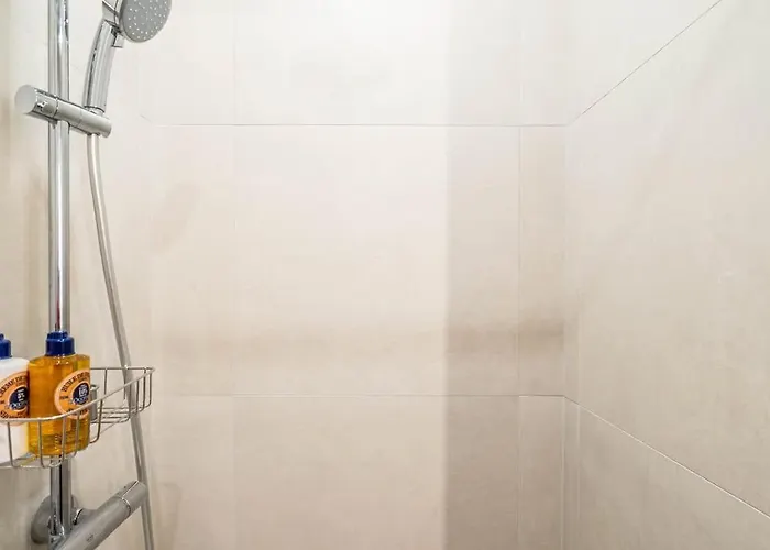 Domillion New Duplex 12ppl Balconies Free Park N2a *