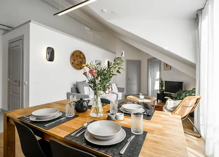 Domillion New Duplex 12ppl Balconies Free Park N2a