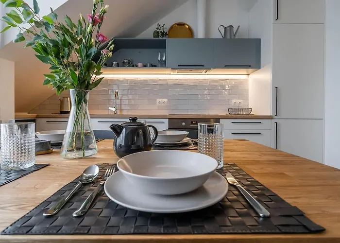 Domillion New Duplex 12ppl Balconies Free Park N2a