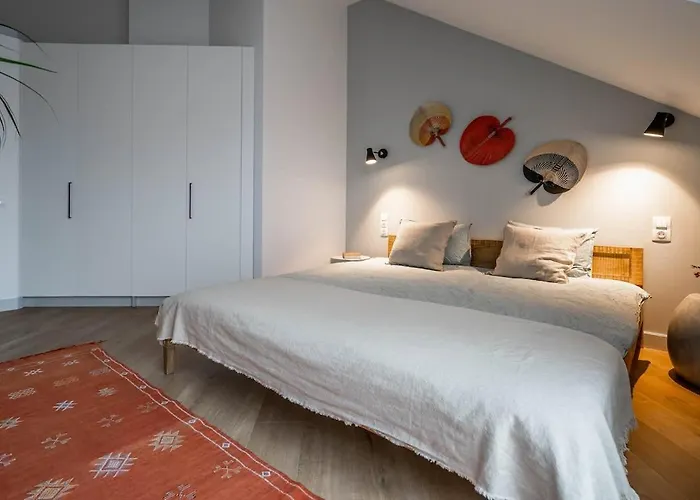 Domillion New Duplex 12ppl Balconies Free Park N2a *